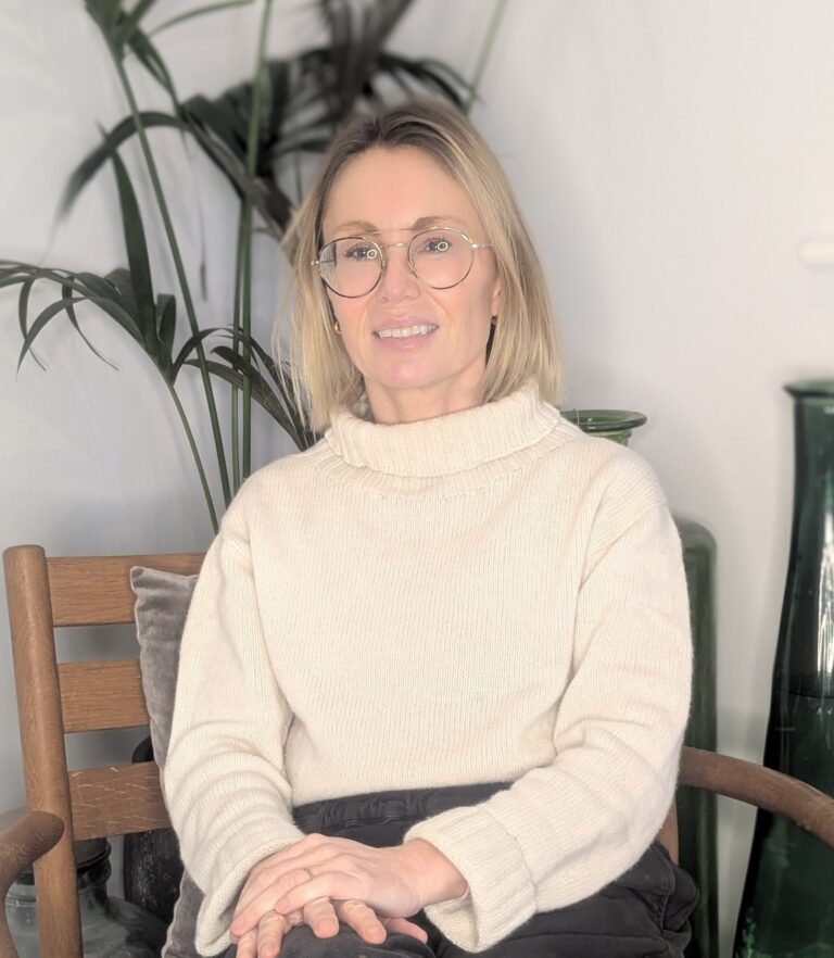 Picture of Dr Claudia Murton